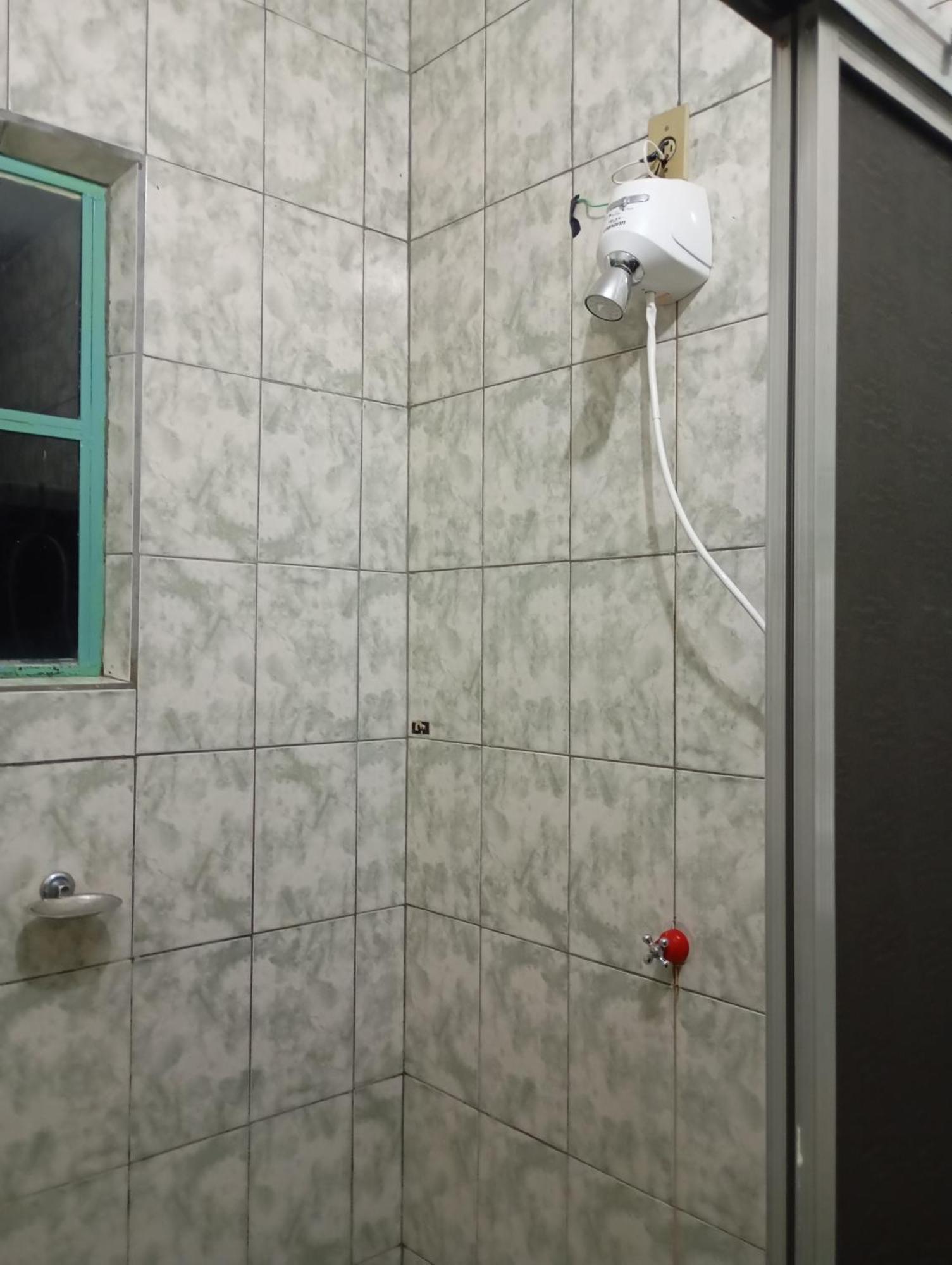 Hospedagem Casa Da Waldir, Quarto Suite 01 Goiás المظهر الخارجي الصورة